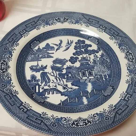 💥 CHURCHILL BLUE WILLOW PATTERN, ENGLAND- 2 - 10.25" Dinner Plates,1 Cup - Picture 7 of 7
